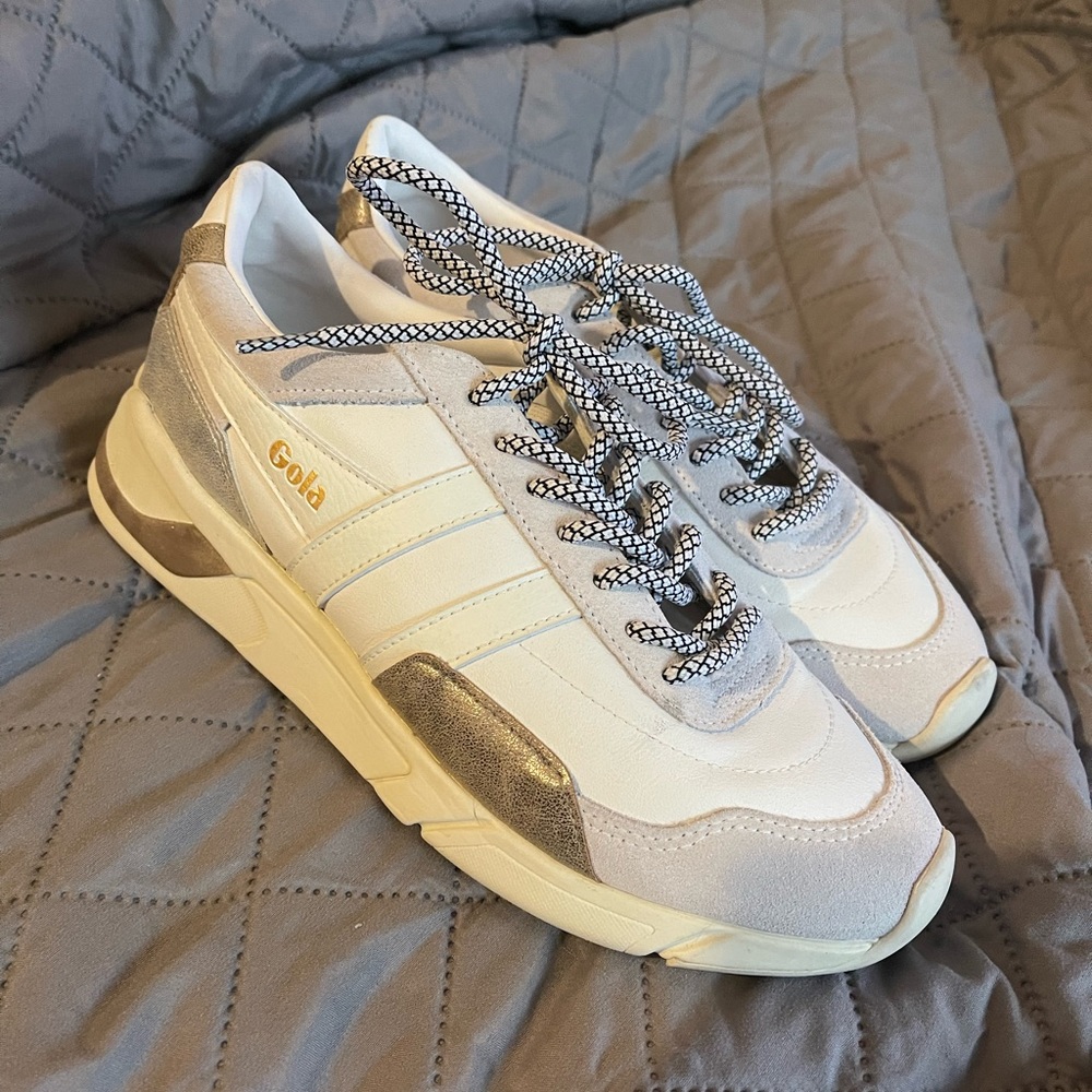 GOLA SNEAKERS SIZE 9